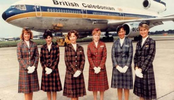 英國金獅航空︰有蘇格蘭特式的格子pattern。(圖︰Kinloch Anderson)
